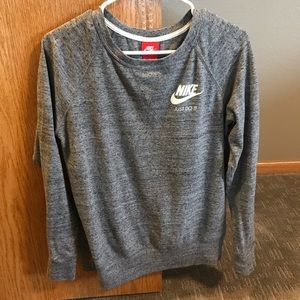 Women’s Nike crew neck